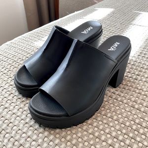 Mia Girl Davi Slide Sandals
